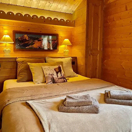 Le Paret D'hotes De Charme & Bed & Breakfast 3*